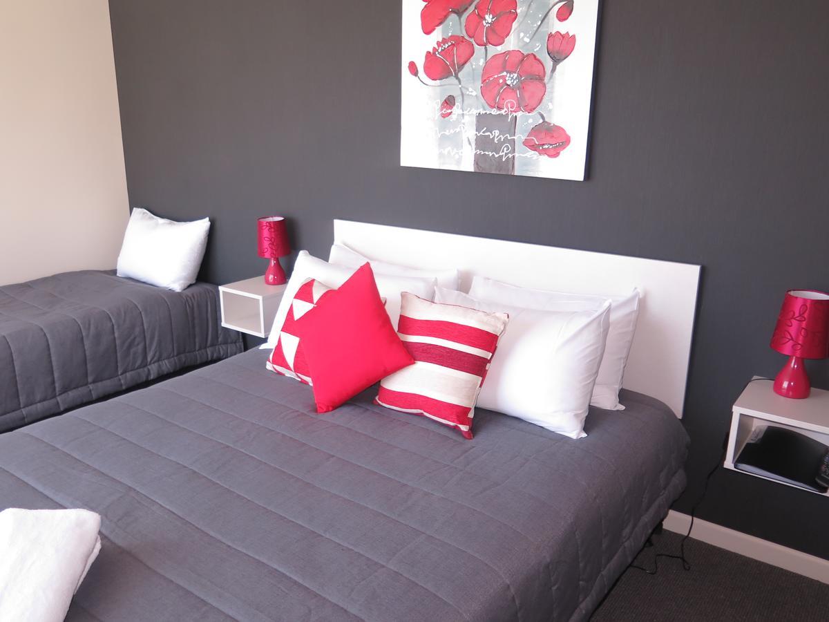 Mossburn Wheels And Reels Accommodation المظهر الخارجي الصورة